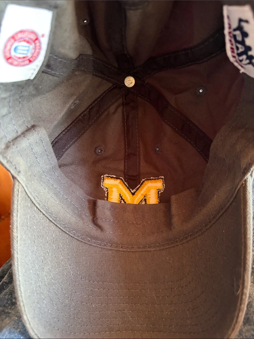 FAN FAVORITE Hat U of M UNIVERSITY of MICHIGAN Cap Cotton Dark Gray Gold Blue
